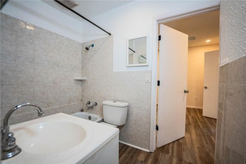 House in Lakeland, Florida 2 bedrooms, 105.82 sq.m. № 1894593 - photo 15
