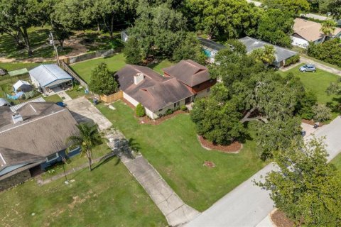 House in Lakeland, Florida 3 bedrooms, 170.2 sq.m. № 1901840 - photo 9