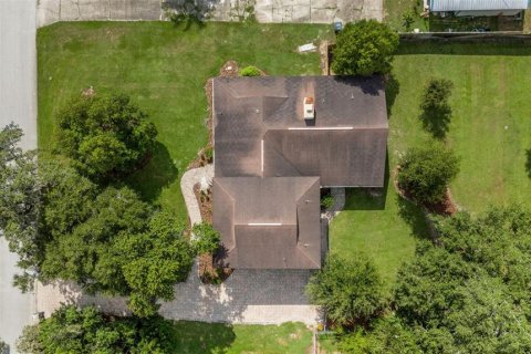 House in Lakeland, Florida 3 bedrooms, 170.2 sq.m. № 1901840 - photo 11
