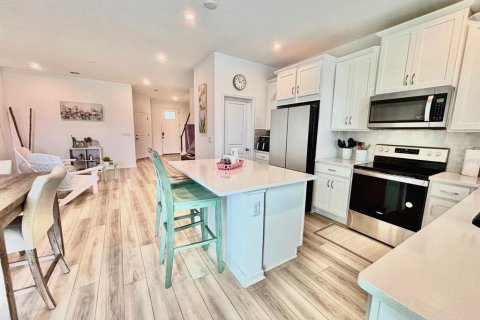 Townhouse in Orlando, Florida 3 bedrooms, 144.83 sq.m. № 1850172 - photo 3