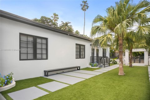 Appartement à louer à Miami Beach, Floride: 2 chambres, 65.03 m2 № 1929067 - photo 20