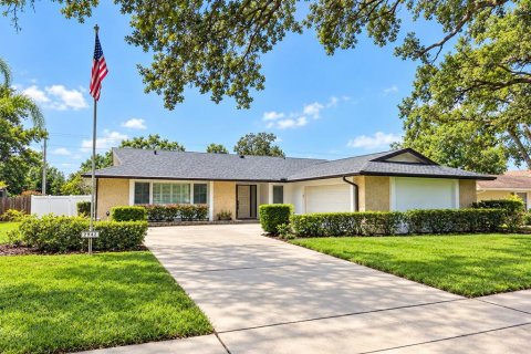 Villa ou maison à Clearwater, Floride 4 chambres, 212.84 m2 № 2415393
