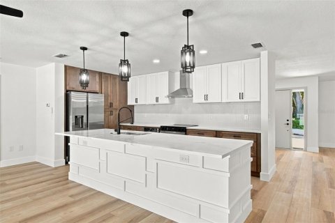 Villa ou maison à vendre à Clearwater, Floride: 4 chambres, 212.84 m2 № 2415393 - photo 15