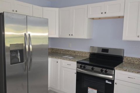 House in Lake Placid, Florida 3 bedrooms, 114.64 sq.m. № 1914237 - photo 7