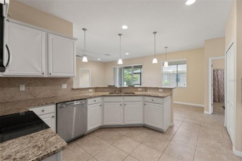 Casa en venta en Spring Hill, Florida, 3 dormitorios, 187.85 m2 № 2206663 - foto 17