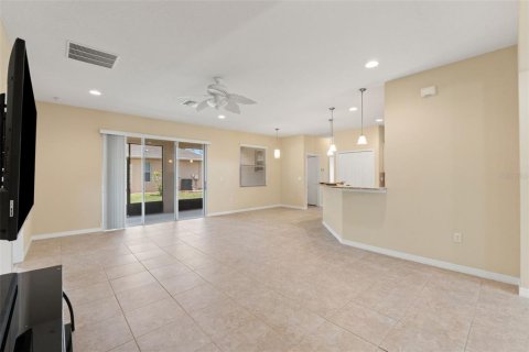 Casa en venta en Spring Hill, Florida, 3 dormitorios, 187.85 m2 № 2206663 - foto 29