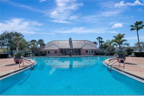 Condo in Saint Petersburg, Florida, 1 bedroom  № 1765759 - photo 18