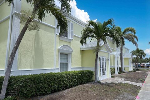 Condo in Saint Petersburg, Florida, 1 bedroom  № 1765759 - photo 2