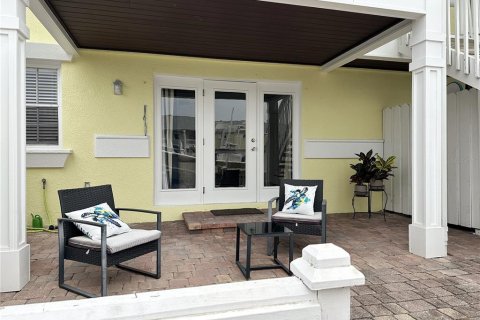 Condo in Saint Petersburg, Florida, 1 bedroom  № 1765759 - photo 13
