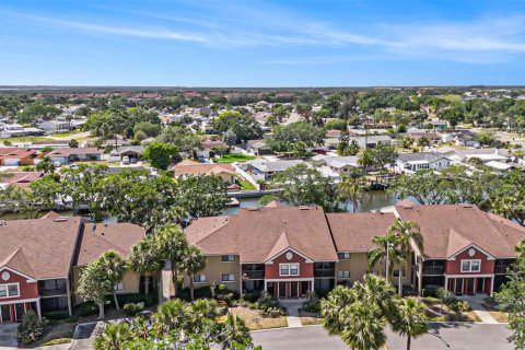 Condo in Tampa, Florida, 2 bedrooms  № 1654626 - photo 25