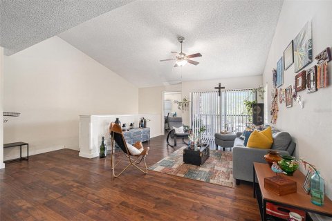Condo in Tampa, Florida, 2 bedrooms  № 1654626 - photo 12