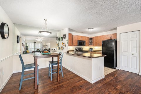 Condo in Tampa, Florida, 2 bedrooms  № 1654626 - photo 6