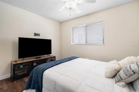 Condo in Tampa, Florida, 2 bedrooms  № 1654626 - photo 20