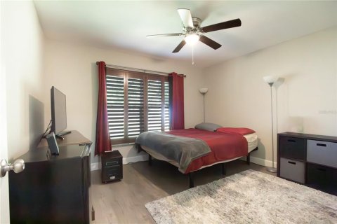 House in Summerfield, Florida 3 bedrooms, 136.85 sq.m. № 1602466 - photo 16