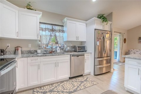 House in Summerfield, Florida 3 bedrooms, 136.85 sq.m. № 1602466 - photo 3