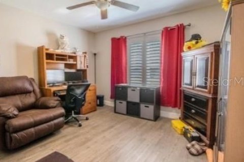 House in Summerfield, Florida 3 bedrooms, 136.85 sq.m. № 1602466 - photo 18