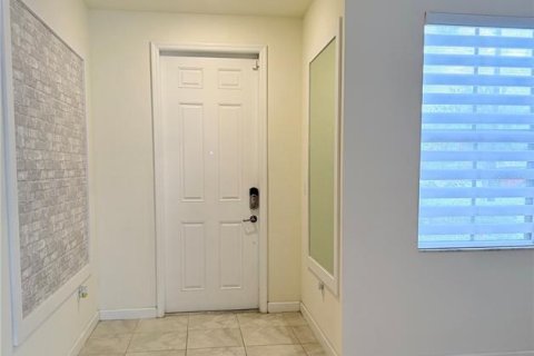 Touwnhouse à louer à Hialeah, Floride: 3 chambres, 158.68 m2 № 2147402 - photo 7