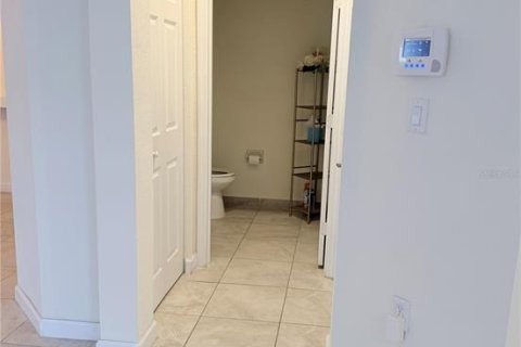 Touwnhouse à louer à Hialeah, Floride: 3 chambres, 158.68 m2 № 2147402 - photo 8