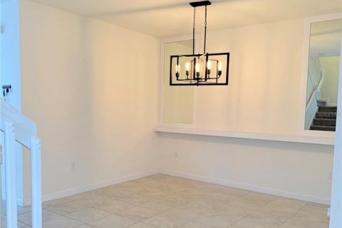 Touwnhouse à louer à Hialeah, Floride: 3 chambres, 158.68 m2 № 2147402 - photo 10