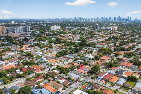 Купить коммерческую недвижимость в Майами, Флорида 217.67м2, № 2023394 - фото 10