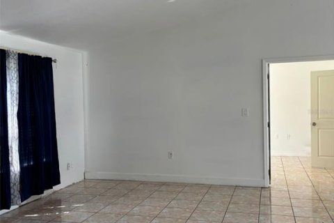 Casa en venta en Kissimmee, Florida, 3 dormitorios, 145.48 m2 № 1743220 - foto 4