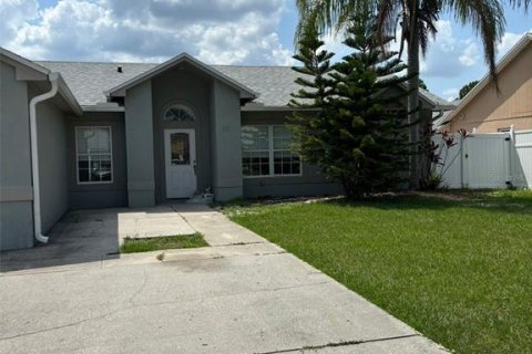 Casa en venta en Kissimmee, Florida, 3 dormitorios, 145.48 m2 № 1743220 - foto 2
