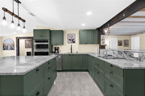 Casa en venta en Bradenton, Florida, 5 dormitorios, 293.2 m2 № 1916816 - foto 9