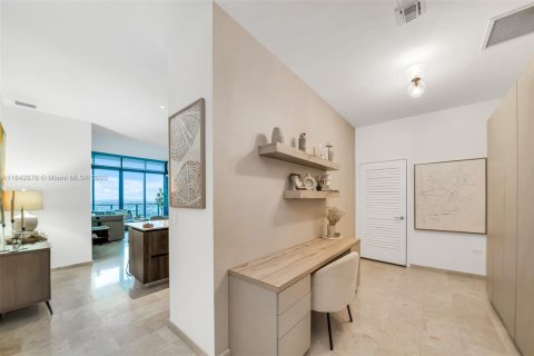 Condominio en venta en Miami, Florida, 2 dormitorios, 130.71 m2 № 1839412 - foto 9