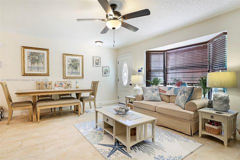 Casa en venta en St. Lucie, Florida, 2 dormitorios, 93.65 m2 № 1957400 - foto 6