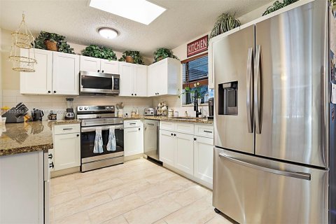 Casa en venta en St. Lucie, Florida, 2 dormitorios, 93.65 m2 № 1957400 - foto 11