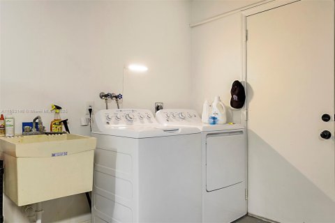 Casa en venta en St. Lucie, Florida, 2 dormitorios, 93.65 m2 № 1957400 - foto 24