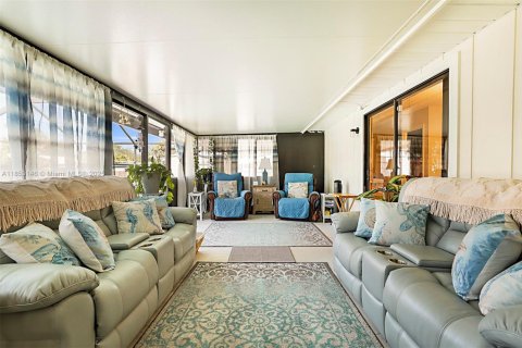 Casa en venta en St. Lucie, Florida, 2 dormitorios, 93.65 m2 № 1957400 - foto 16