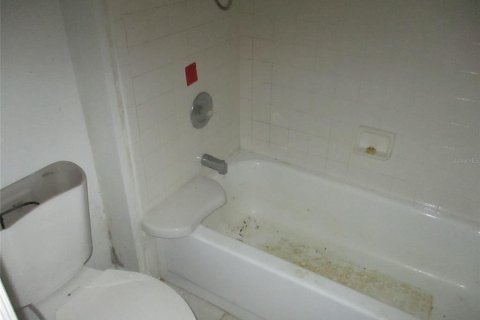 Casa en venta en New Port Richey, Florida, 3 dormitorios, 216.46 m2 № 2117002 - foto 21