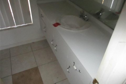 Casa en venta en New Port Richey, Florida, 3 dormitorios, 216.46 m2 № 2117002 - foto 20