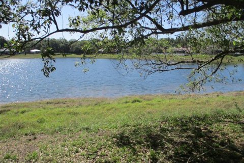Casa en venta en New Port Richey, Florida, 3 dormitorios, 216.46 m2 № 2117002 - foto 4