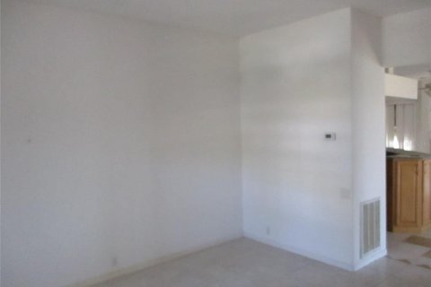 Casa en venta en New Port Richey, Florida, 3 dormitorios, 216.46 m2 № 2117002 - foto 12