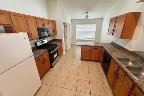 Villa ou maison à louer à Lutz, Floride: 4 chambres, 156.82 m2 № 2342010 - photo 2