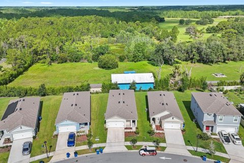 House in Davenport, Florida 3 bedrooms, 150.97 sq.m. № 2211640 - photo 28