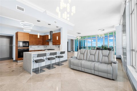 Condo in Hollywood, Florida, 3 bedrooms  № 1882220 - photo 20