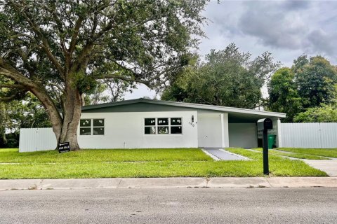House in Port St. Lucie, Florida 2 bedrooms, 73.39 sq.m. № 1748050 - photo 4