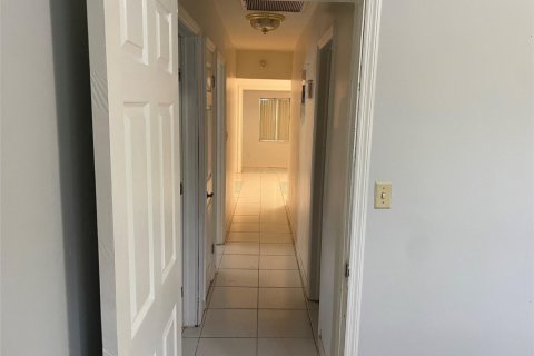 Casa en alquiler en Fort Lauderdale, Florida, 3 dormitorios, 116.96 m2 № 1227826 - foto 1