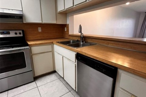 Condominio en venta en Miami, Florida, 2 dormitorios, 89 m2 № 2265870 - foto 6