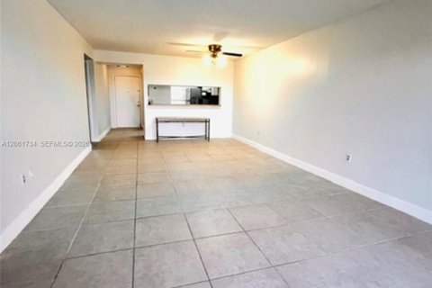 Condominio en venta en Miami, Florida, 2 dormitorios, 89 m2 № 2265870 - foto 4