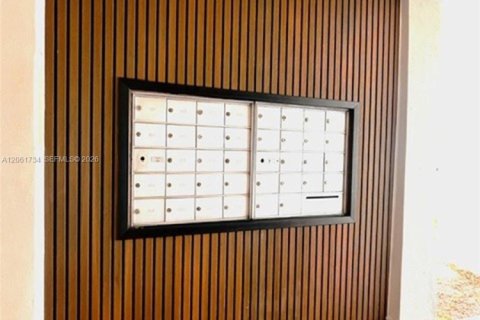 Condominio en venta en Miami, Florida, 2 dormitorios, 89 m2 № 2265870 - foto 11