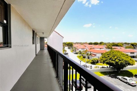 Condominio en venta en Miami, Florida, 2 dormitorios, 89 m2 № 2265870 - foto 3