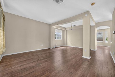House in Orlando, Florida 4 bedrooms, 234.86 sq.m. № 2321151 - photo 5