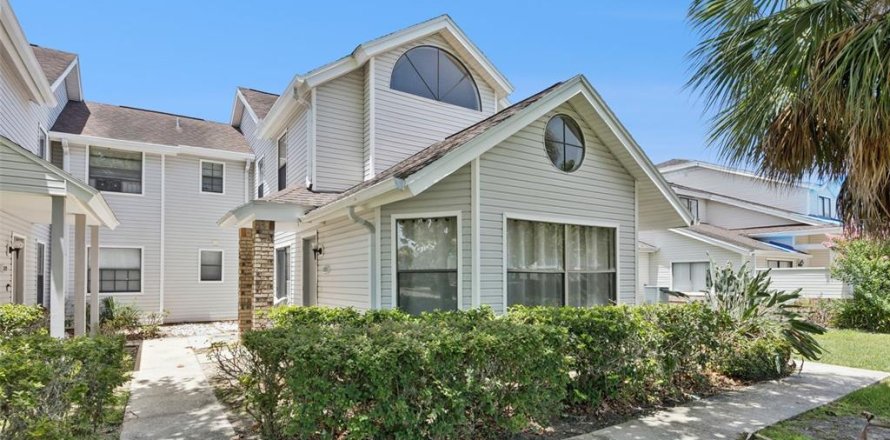 Condo à Kissimmee, Floride, 3 chambres  № 2385653