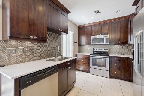 Copropriété à louer à Kissimmee, Floride: 3 chambres, 116.13 m2 № 2385653 - photo 5