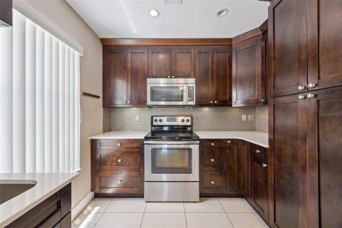 Copropriété à louer à Kissimmee, Floride: 3 chambres, 116.13 m2 № 2385653 - photo 3