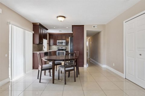 Copropriété à louer à Kissimmee, Floride: 3 chambres, 116.13 m2 № 2385653 - photo 14